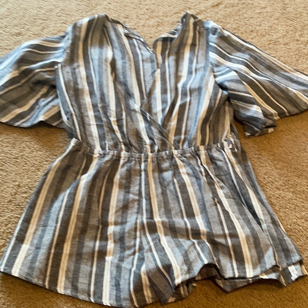 Essue striped romper